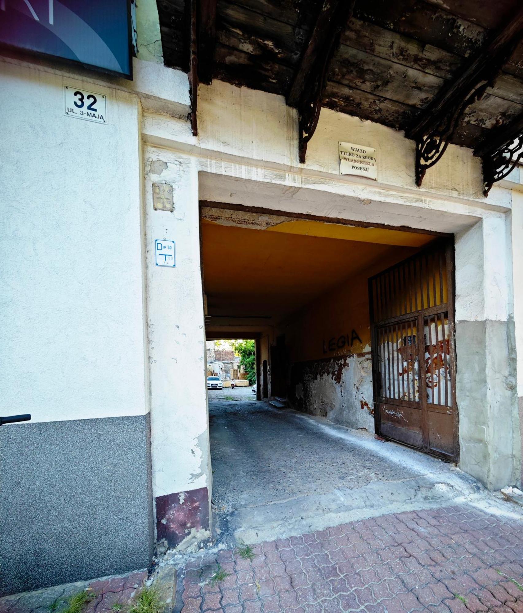 Pod Jasna Gora 2 2 Lazienki, Na Parterze Apartment Czestochowa